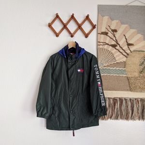 Tommy Hilfiger Vintage Rain Jacket size Medium